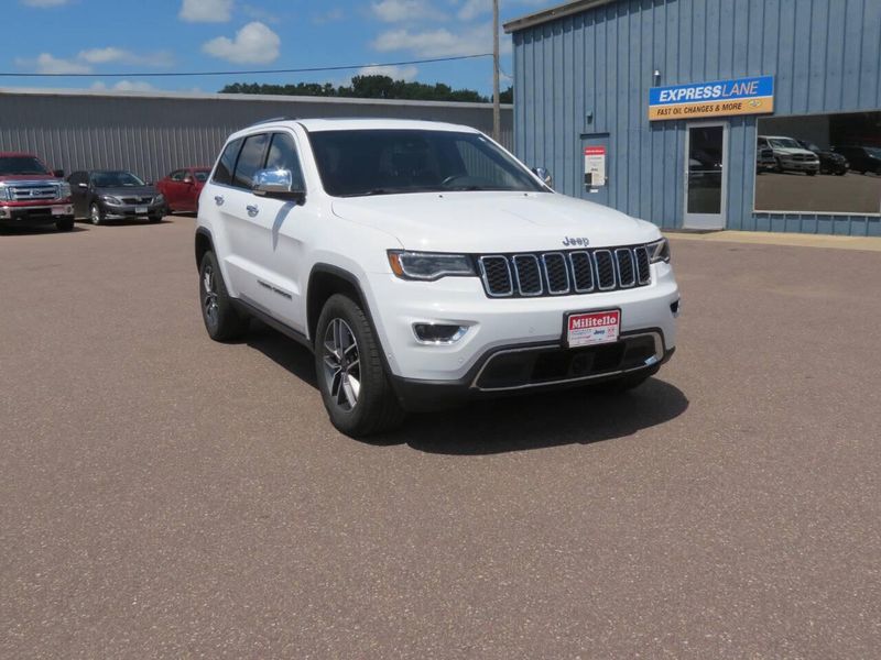 Used 2022 Jeep Grand Cherokee WK Limited 4x4 4dr SUVImage 3