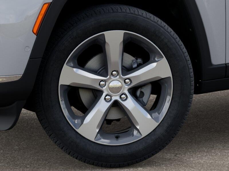 New 2025 Jeep Grand Cherokee L Limited 4x4Image 32