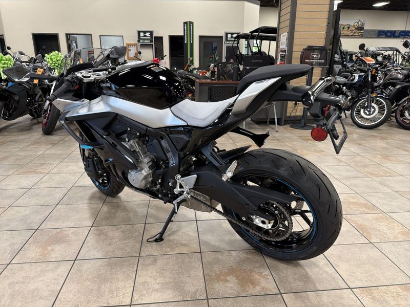 New 2026 CFMOTO 675SS Image 15