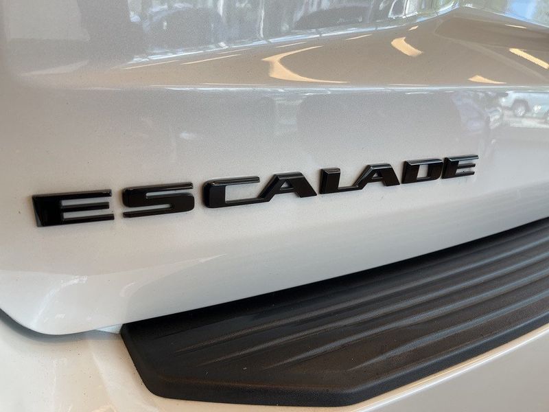 2021 Cadillac Escalade ESV Sport PlatinumImage 26