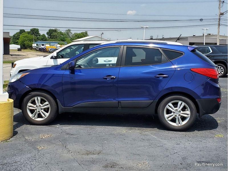 2011 Hyundai Tucson GLSImage 11