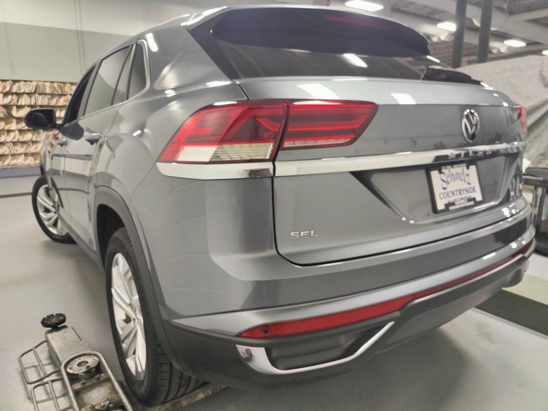 Used 2020 Volkswagen Atlas Cross Sport SEL AWD w/Sunroof/NavImage 11