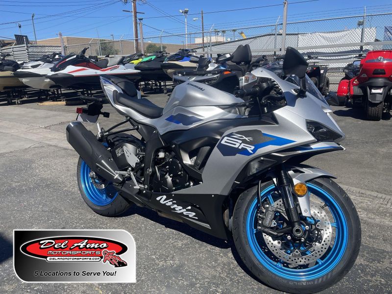 New 2027 Kawasaki NINJA ZX-6R Image 1