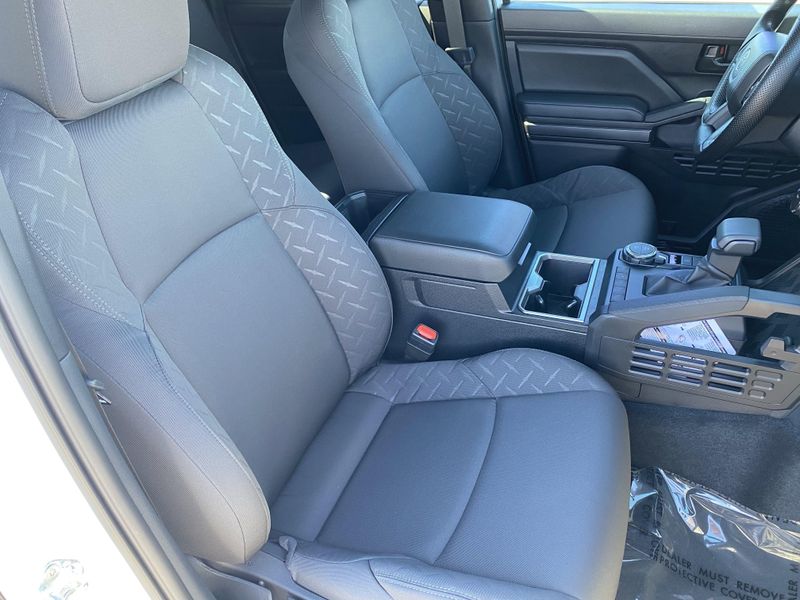 New 2025 Toyota Tacoma SR5Image 11