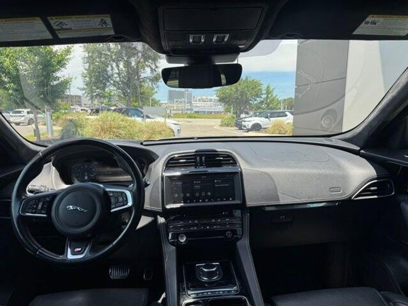 2019 Jaguar F-PACE S