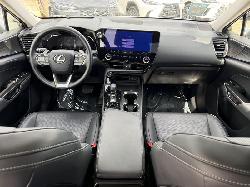 Used 2025 Lexus NX 350h LuxuryImage 29