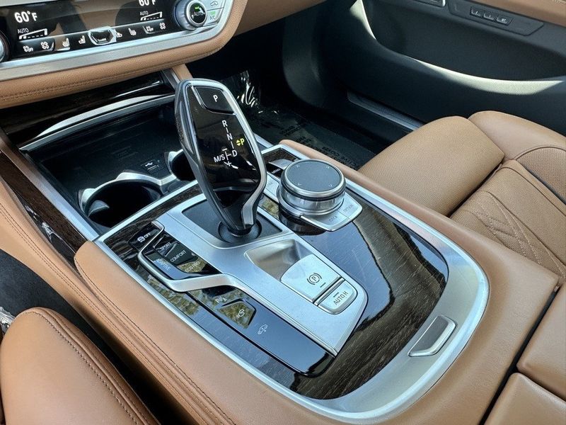 2022 BMW 7 Series 750i xDriveImage 28