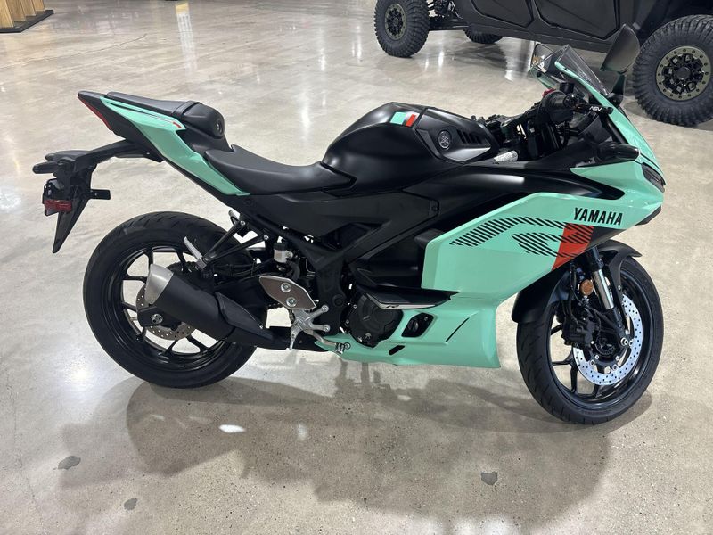 New 2026 Yamaha YZF-R3 ABS Image 15