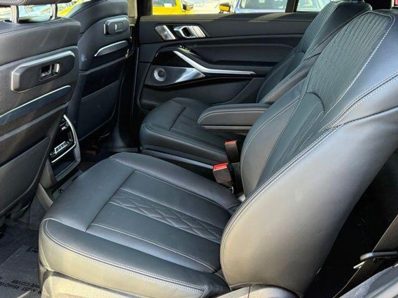 Used 2025 BMW X7 M60iImage 34