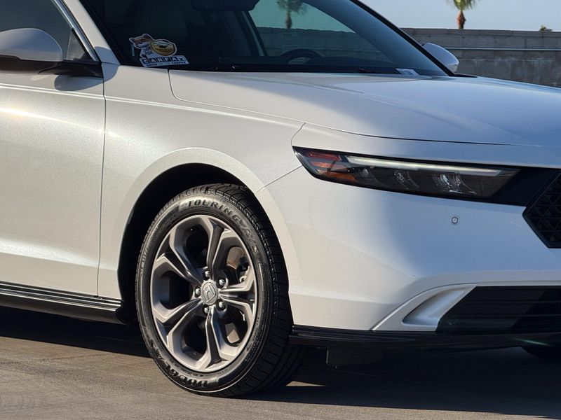 Used 2023 Honda Accord Hybrid EX-LImage 4
