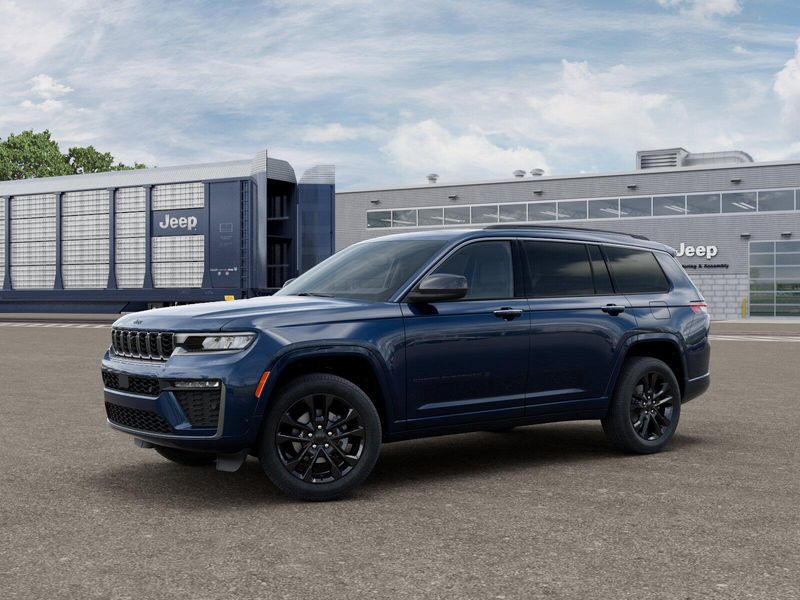 New 2026 Jeep Grand Cherokee L Limited Reserve 4x4Image 2