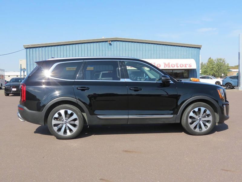 Used 2022 Kia Telluride EX AWD 4dr SUVImage 1
