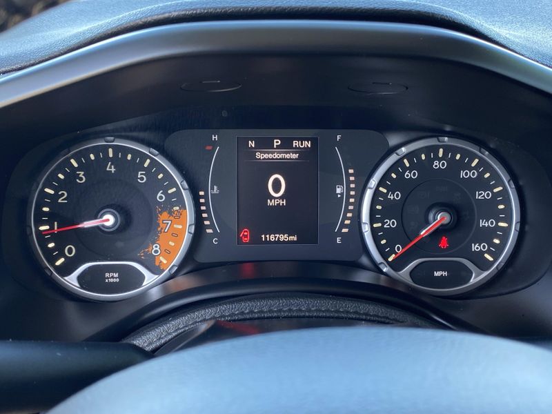 Used 2016 Jeep Renegade LatitudeImage 29