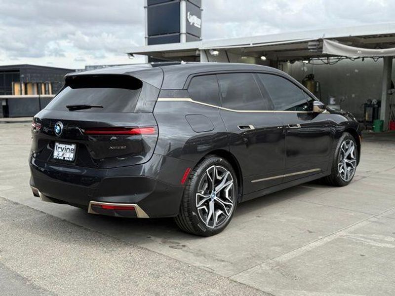 Used 2023 BMW iX xDrive50Image 8