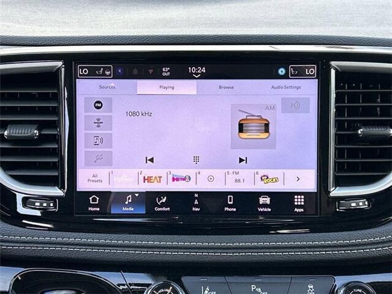 New 2024 Chrysler Pacifica Plug-in Hybrid SelectImage 19