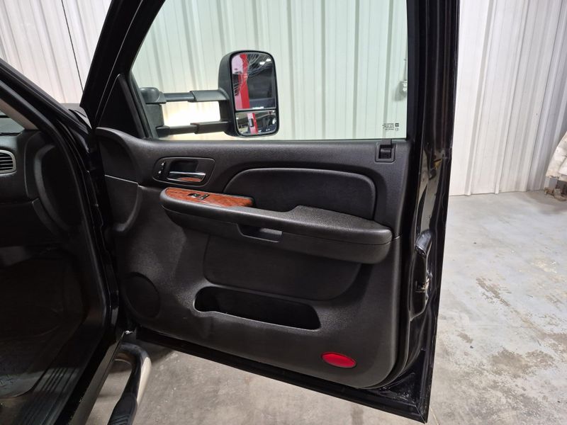 2008 Chevrolet Silverado 3500HD DRW LTZImage 15