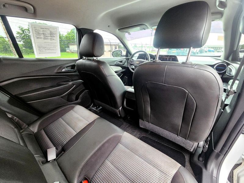 Used 2024 Chevrolet Trax LT