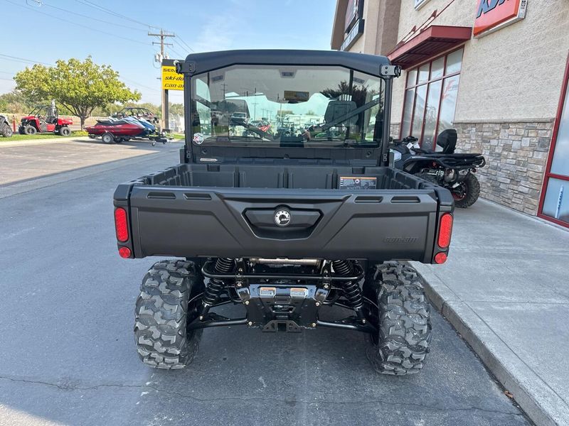 New 2026 Can-Am DEF DPSCAB HD9 