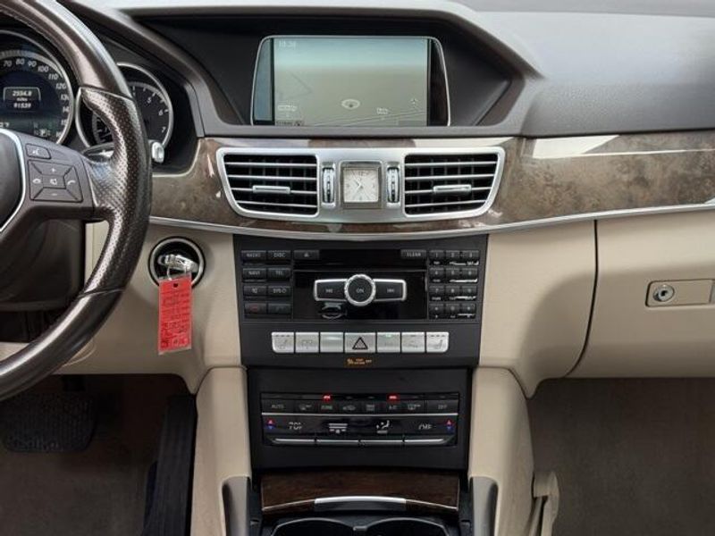 2015 Mercedes-Benz E-Class E 350Image 5