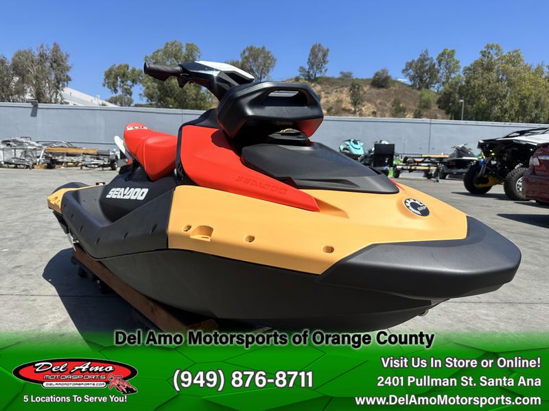 2024 Sea-Doo SPARK FOR 2 (SOUND SYSTEM) Image 2