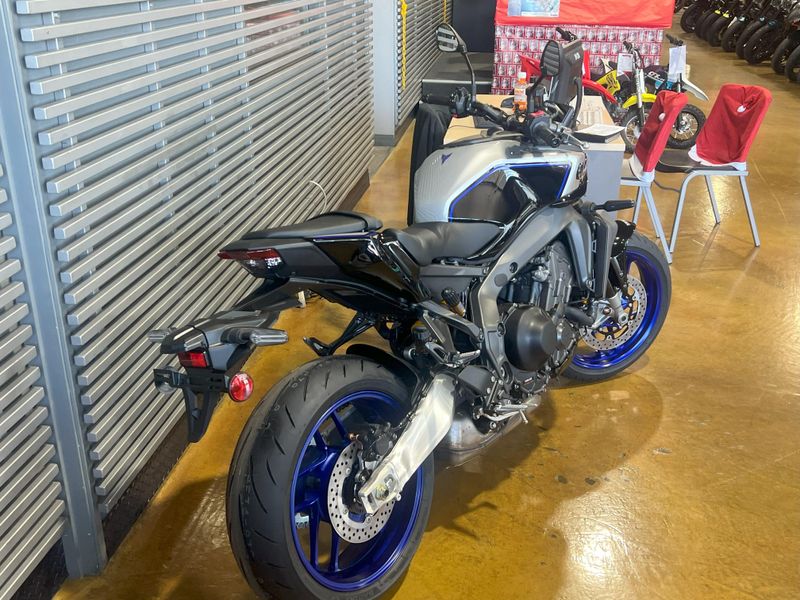 New 2025 Yamaha MT-09 SP Image 11