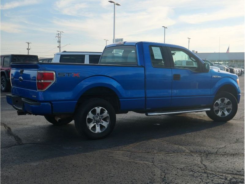 2013 Ford F-150 STXImage 11