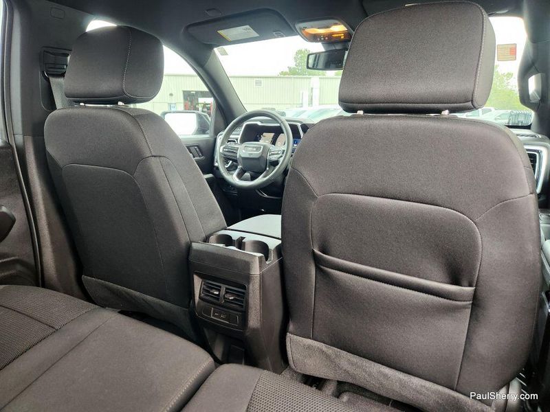 Used 2024 GMC Canyon Elevation