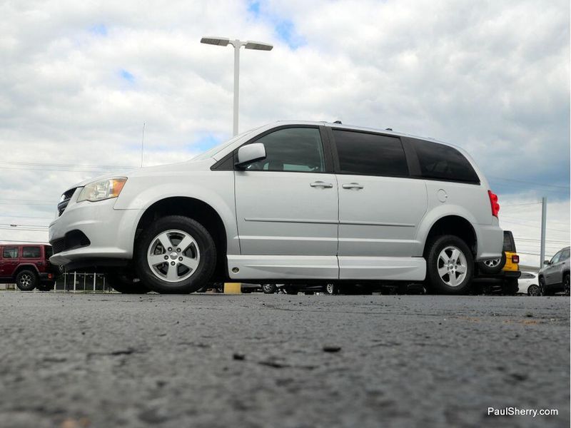 Used 2012 Dodge Grand Caravan SXT
