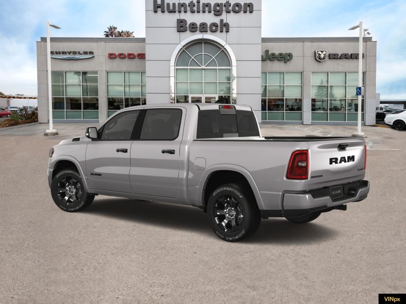 2025 RAM 1500 Big Horn Crew Cab 4x4Image 4