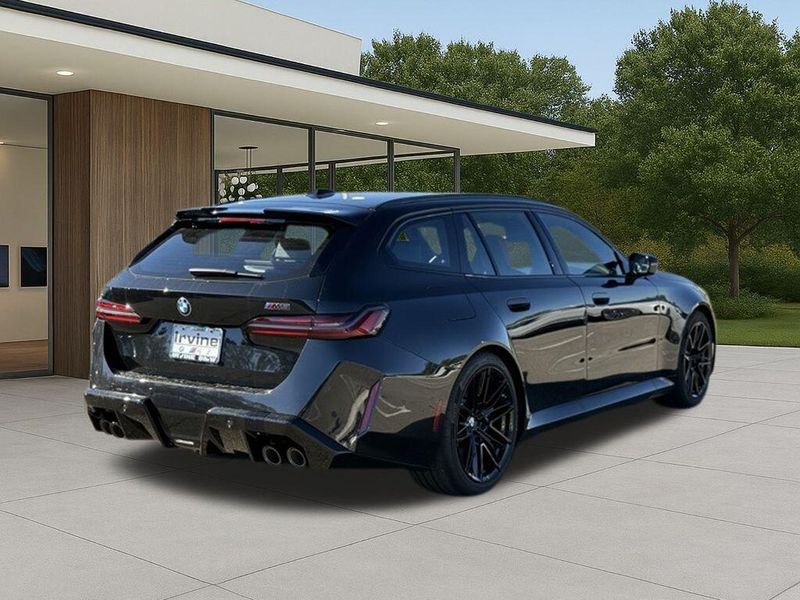 New 2026 BMW M5 BaseImage 8