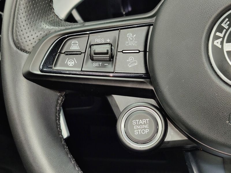 Used 2024 Alfa Romeo Stelvio Veloce AWD w/Sunrof/Activ AsstImage 34