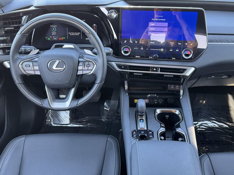 Used 2026 Lexus RX 450h+ PremiumImage 33