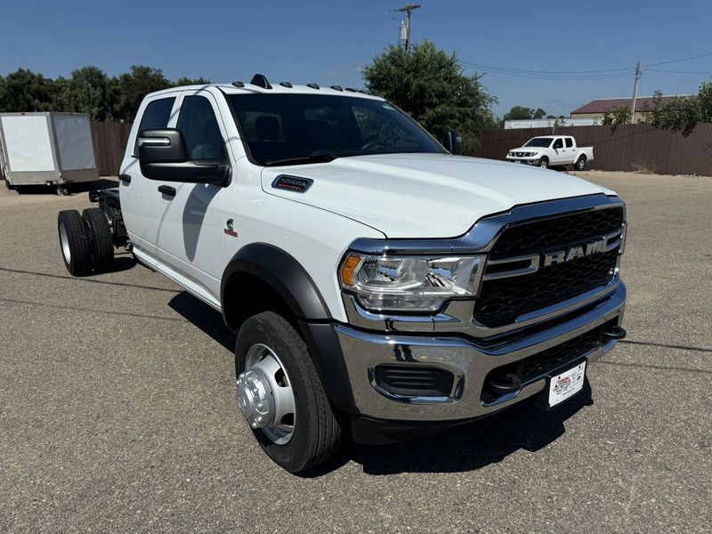 2024 RAM 5500 Tradesman Chassis Crew Cab 4x4 84