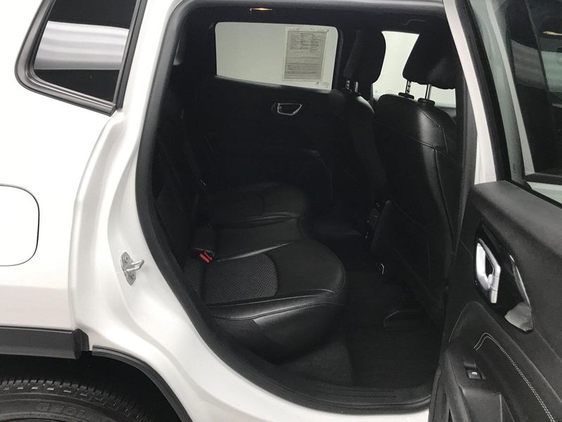 Used 2022 Jeep Compass AltitudeImage 17