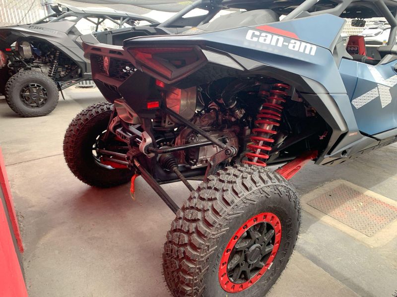New 2025 Can-Am MAVERICK R MAX X RS 999T DCT Image 9