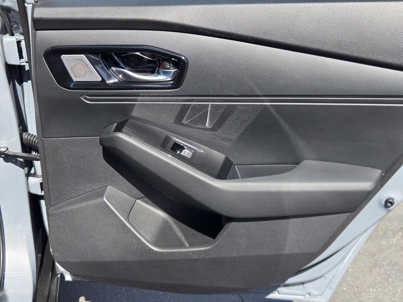 Used 2025 Honda Accord Sedan SE CVT