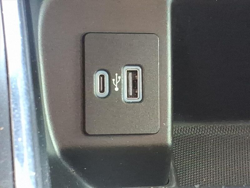 Used 2022 Ford F-150 XLTImage 5