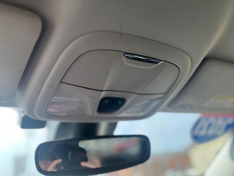 Used 2021 Jeep Cherokee Image 19