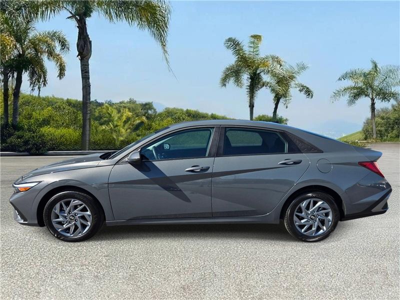 Used 2026 Hyundai Elantra Hybrid Blue Sedan