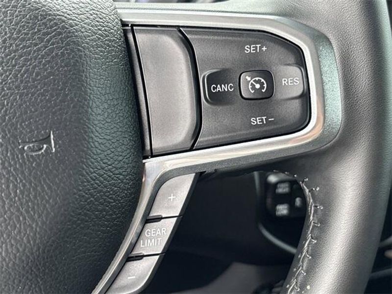 2024 Ram 2500 Laramie photo 23