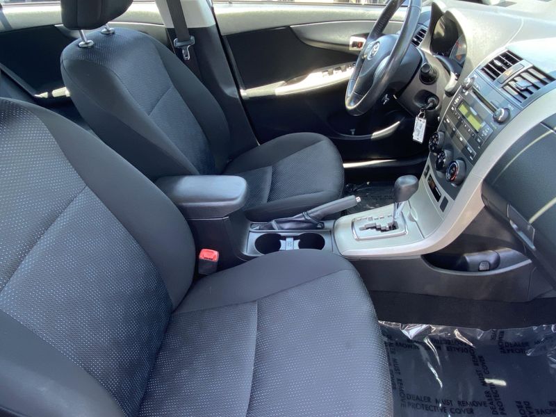 2010 Toyota Corolla SImage 10