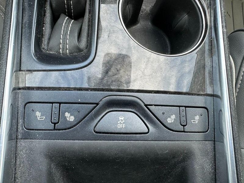 2015 Chevrolet Impala 2LT photo 5