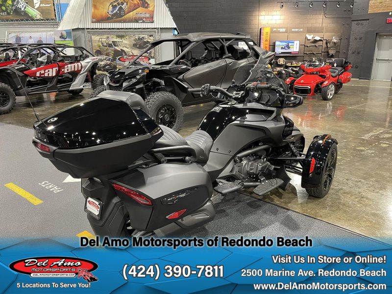 2023 Can-Am H8PA  in a MONOLITH BLACK SATIN / DARK exterior color. Del Amo Motorsports of Redondo Beach (424) 304-1660 delamomotorsports.com 