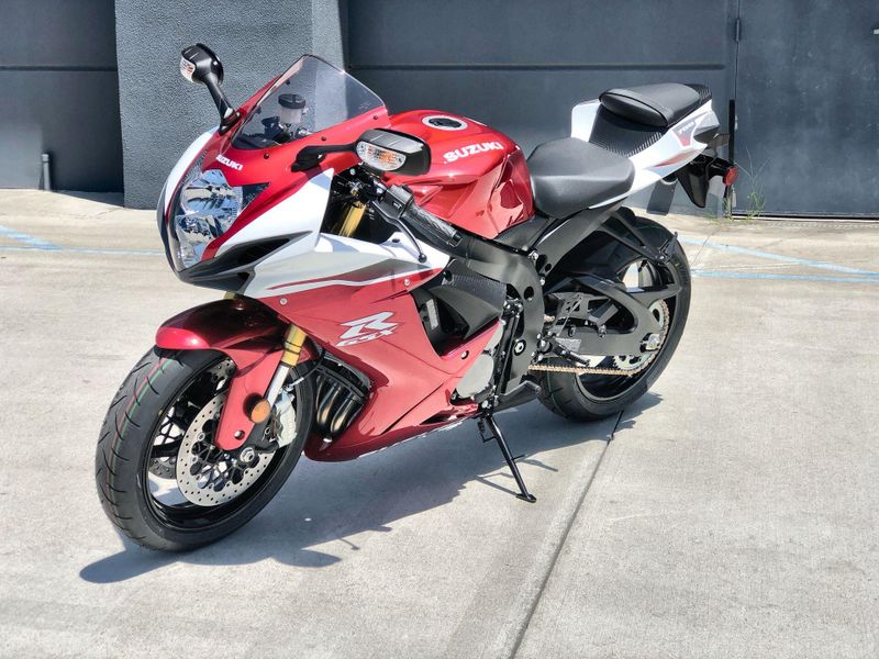 New 2027 Suzuki GSX-R750 Image 13