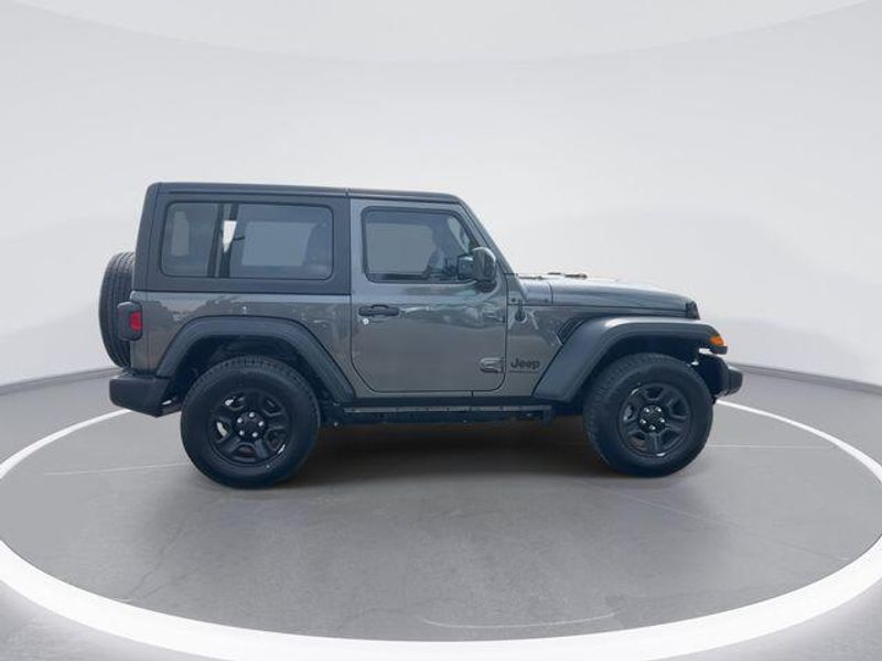 Used 2023 Jeep Wrangler SportImage 9