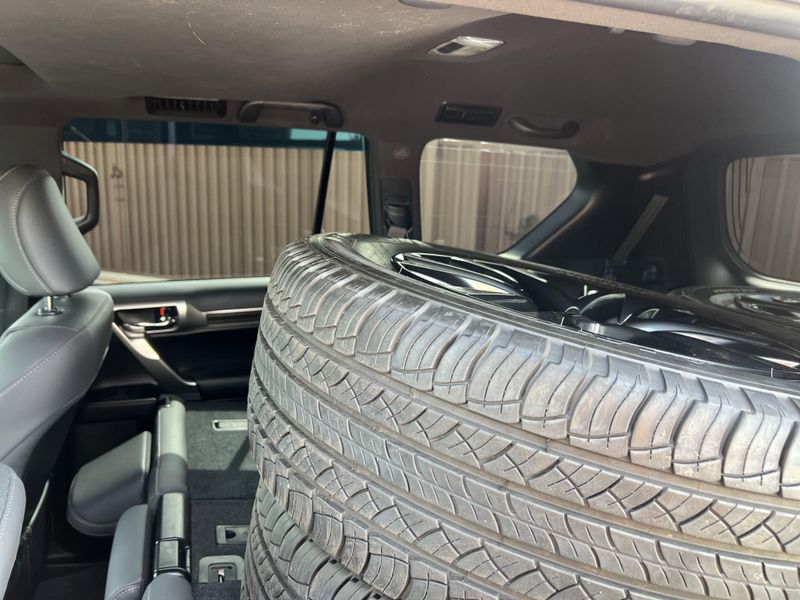 2023 Lexus GX 460 Image 19