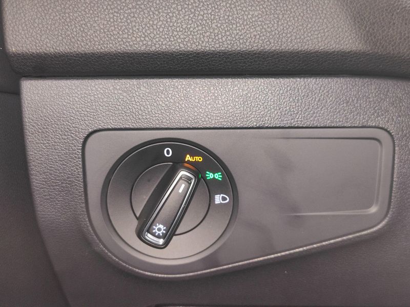 Used 2022 Volkswagen Tiguan SE 4-Motion AWDImage 23