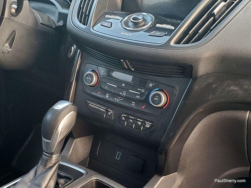 2019 Ford Escape TitaniumImage 18