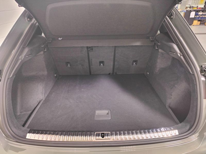 Used 2024 Audi Q3 S line Premium AWD w/ConvenienceImage 12