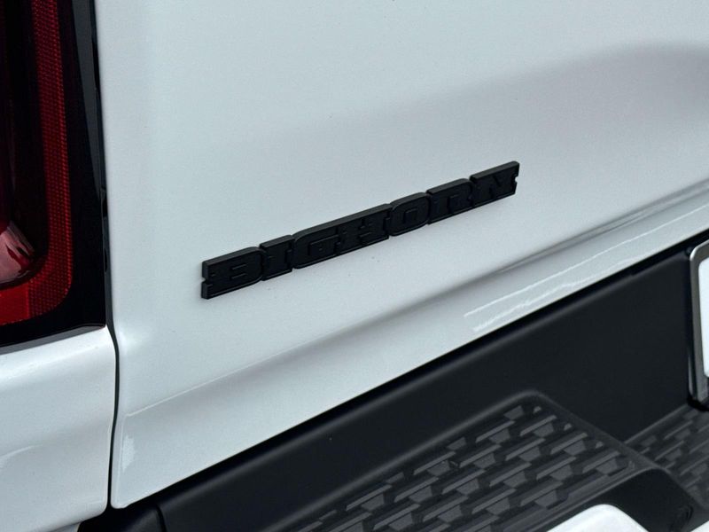 New 2026 RAM 1500 Big Horn Crew Cab 4x4 5'7' Box